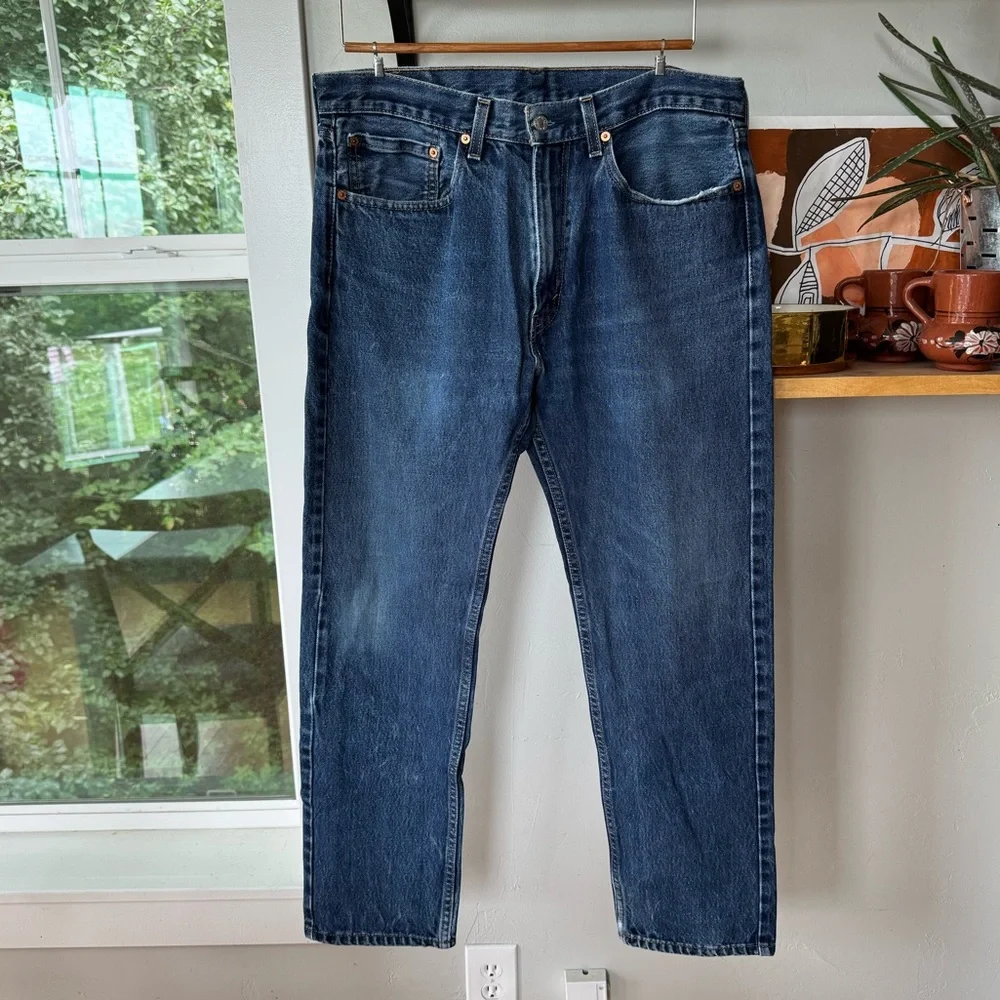 Levi’s 505 Medium Blue Straight Leg Men’s Jeans Size 36 x 32